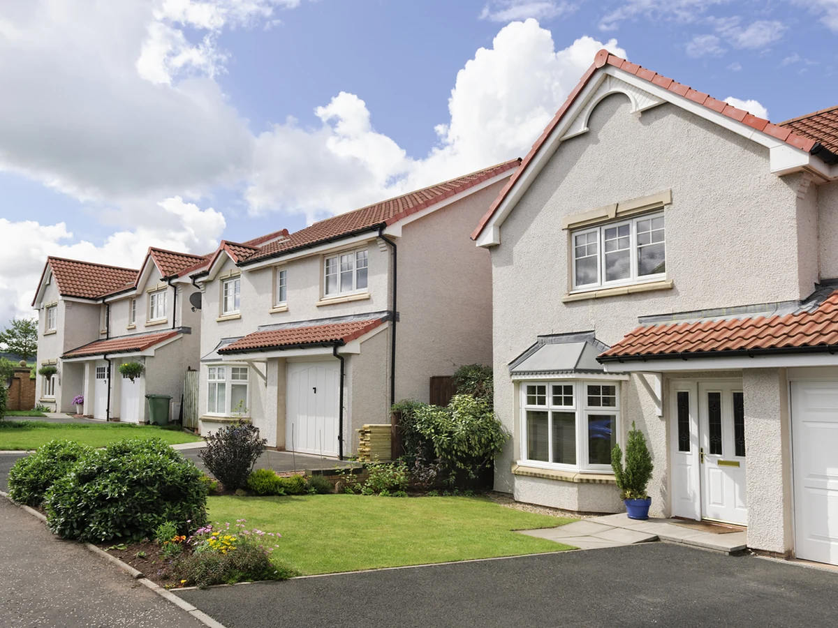 exterior-painting-row-modern-british-cheshire-painters Modern British houses exterior painting in Cheshire by Cheshire Painters