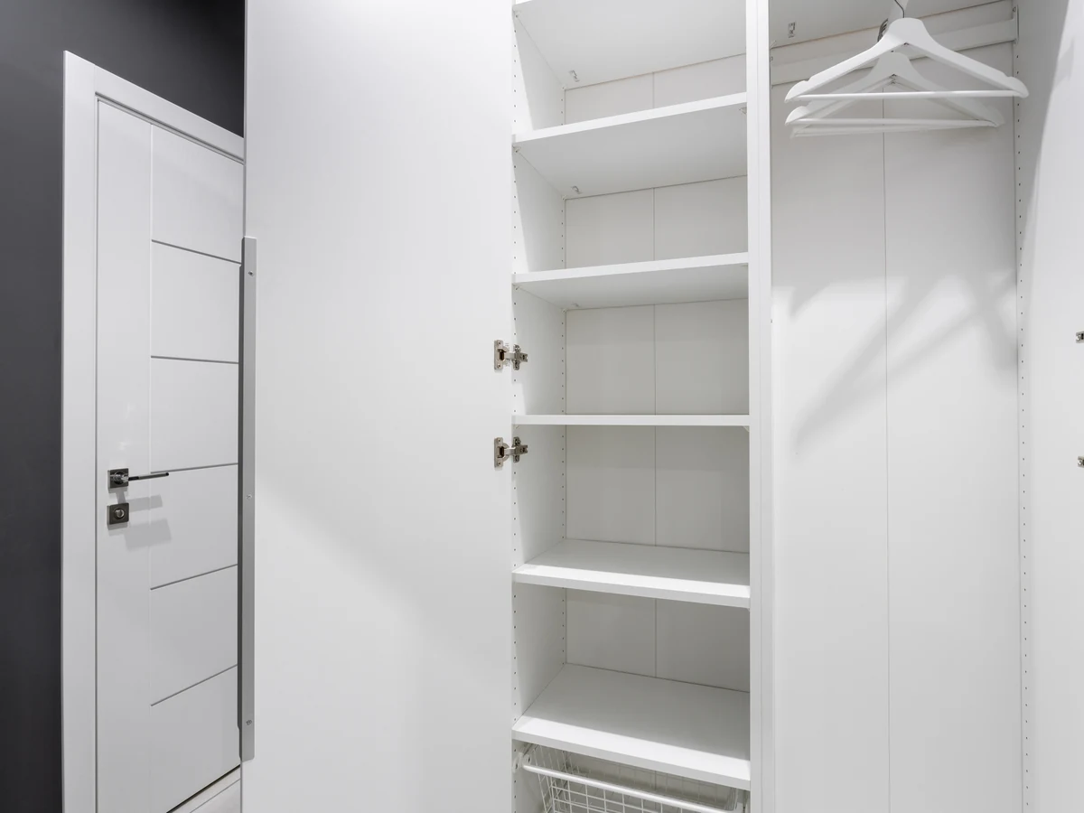 Professional painters and decorators in Lymm